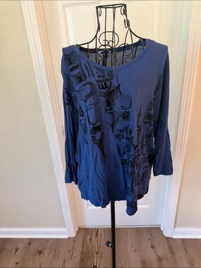 Escada Navy Blue Long-Sleeve Graphic Scoop Neck Top